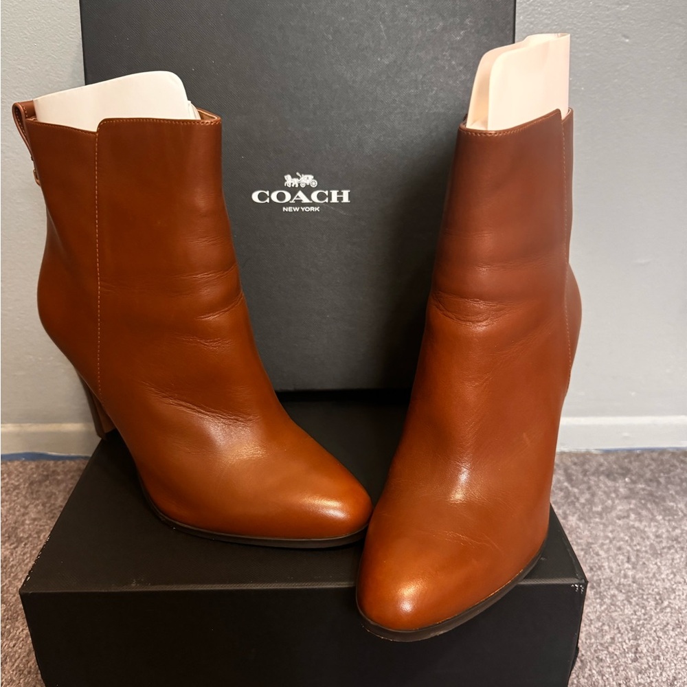 Coach Boots 👢